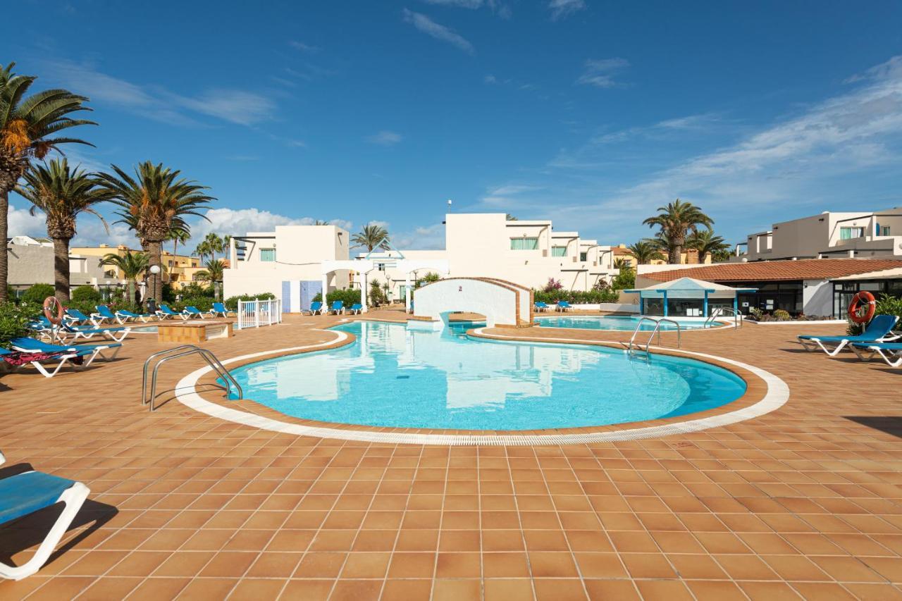 Homeforguest Apartamento Con Terraza Y Piscina En Corralejo Exteriér fotografie