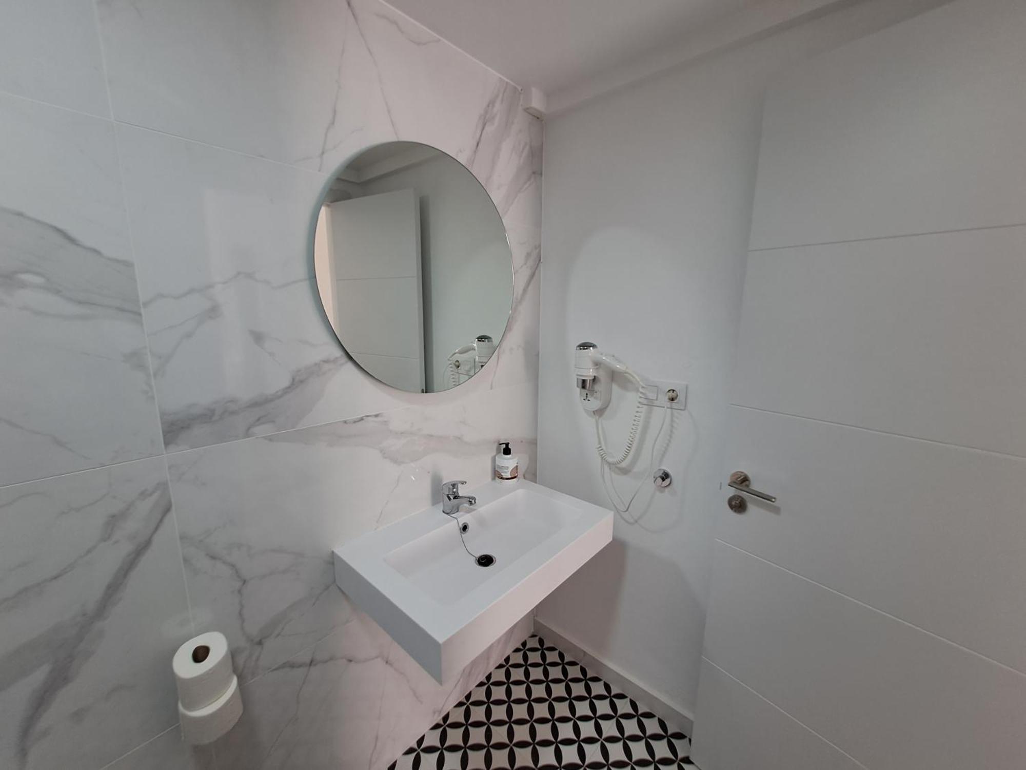 Homeforguest Apartamento Con Terraza Y Piscina En Corralejo Exteriér fotografie