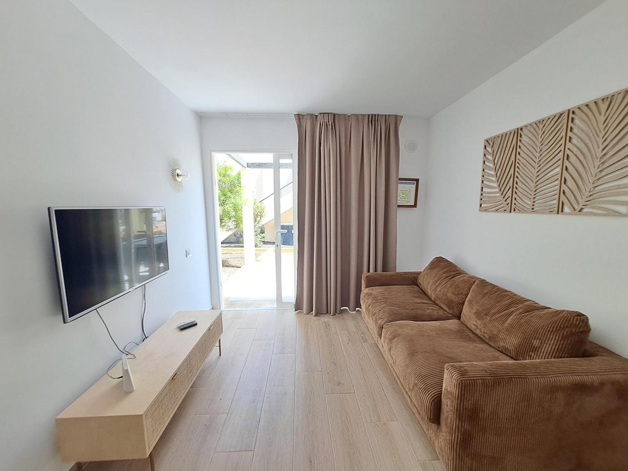 Homeforguest Apartamento Con Terraza Y Piscina En Corralejo Exteriér fotografie